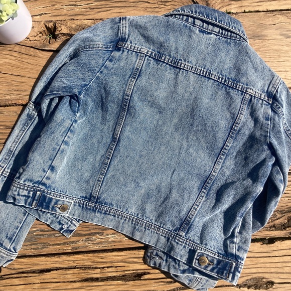 Light Wash Denim Jacket - Picture 4 of 4